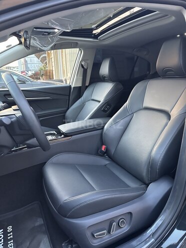 Toyota Camry 2024, 8,000 km - 2.0 l - Bakı