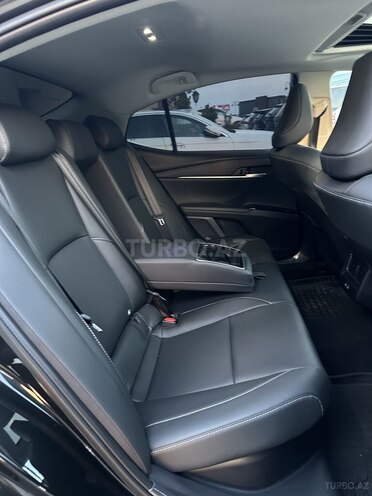 Toyota Camry 2024, 8,000 km - 2.0 l - Bakı