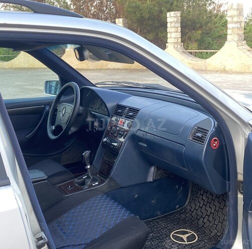 Mercedes C 180 2000, 263,828 km - 1.8 l - Bərdə