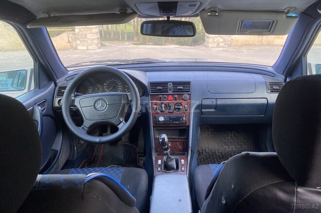 Mercedes C 180 2000, 263,828 km - 1.8 l - Bərdə