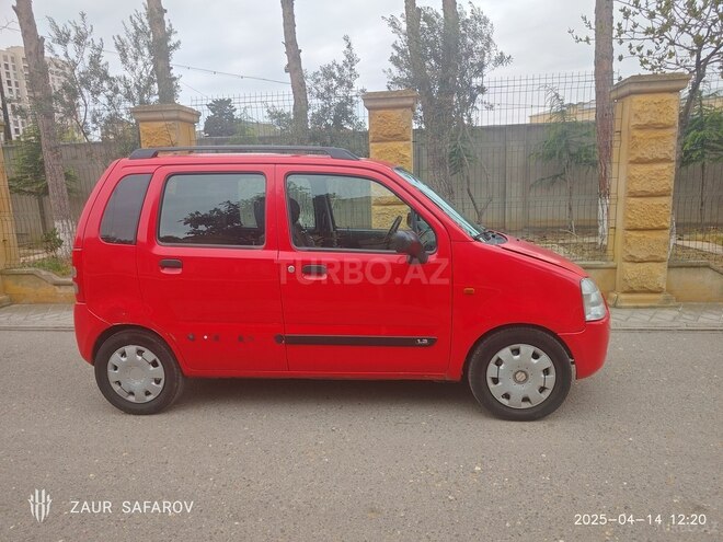 Suzuki  2001, 296,000 km - 1.3 l - Bakı