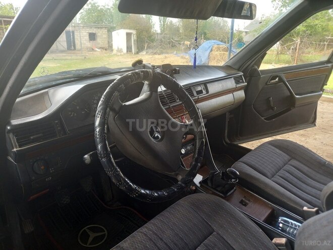 Mercedes E 200 d 1992, 250,000 km - 2.0 l - Sumqayıt