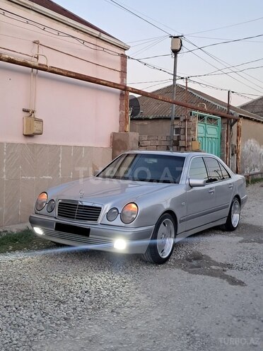 Mercedes E 230 1996, 256,000 km - 2.3 l - Bakı