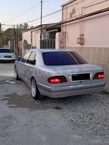 Mercedes E 230 1996, 256,000 km - 2.3 l - Bakı