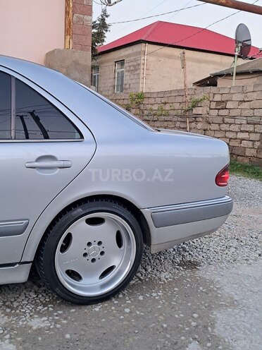 Mercedes E 230 1996, 256,000 km - 2.3 l - Bakı