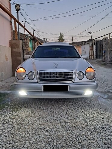 Mercedes E 230 1996, 256,000 km - 2.3 l - Bakı