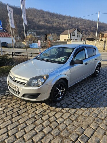 Opel Astra 2004, 342,000 km - 1.4 l - Qusar
