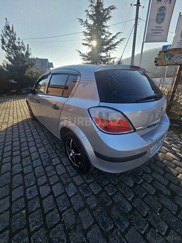 Opel Astra 2004, 342,000 km - 1.4 l - Qusar
