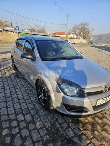 Opel Astra 2004, 342,000 km - 1.4 l - Qusar