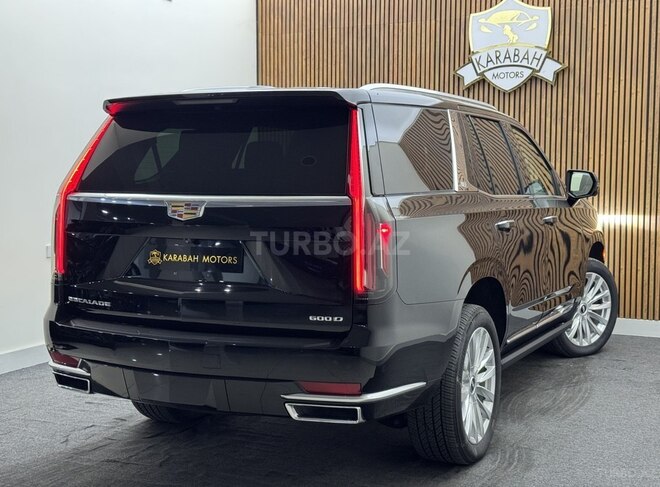 Cadillac Escalade-8