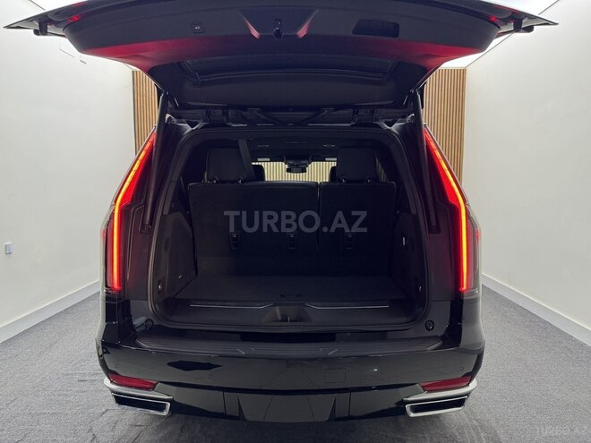 Cadillac Escalade-9