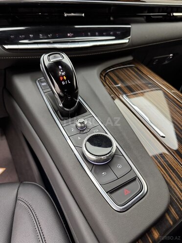 Cadillac Escalade-16
