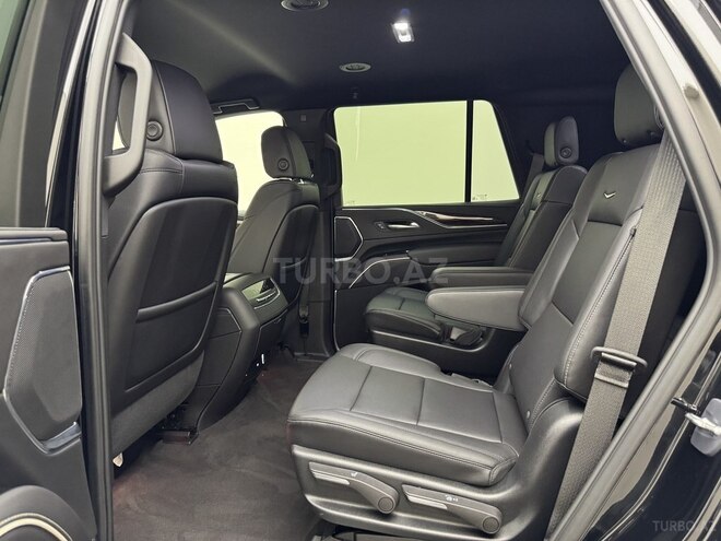 Cadillac Escalade-22