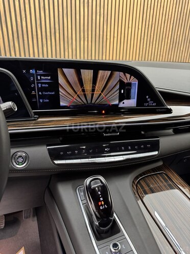Cadillac Escalade-15