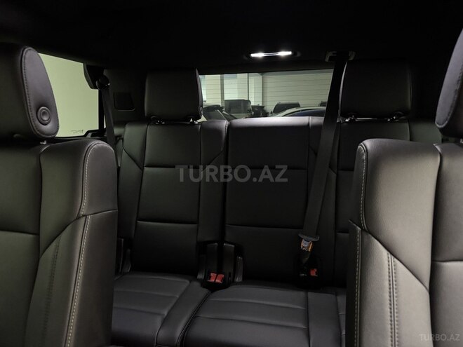 Cadillac Escalade-28