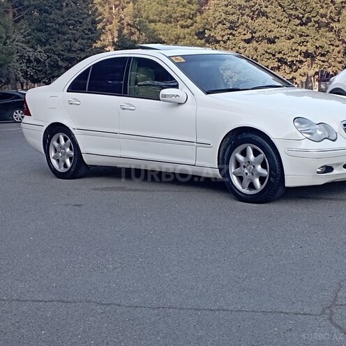 Mercedes C 240 2003, 234,890 km - 2.4 л - Bakı
