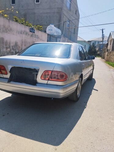 Mercedes E 230 1995, 370,000 km - 2.3 l - Bakı