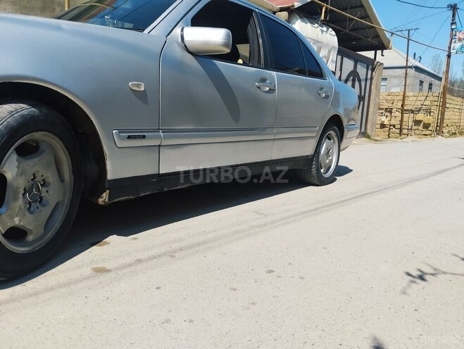 Mercedes E 230 1995, 370,000 km - 2.3 l - Bakı
