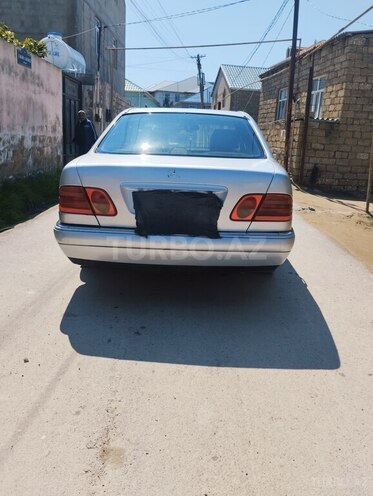 Mercedes E 230 1995, 370,000 km - 2.3 l - Bakı
