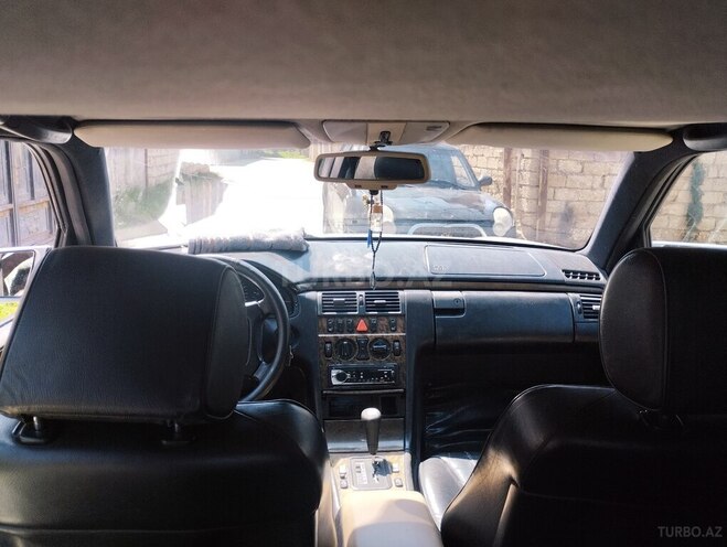 Mercedes E 230 1995, 370,000 km - 2.3 l - Bakı