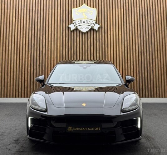 Porsche Panamera-3