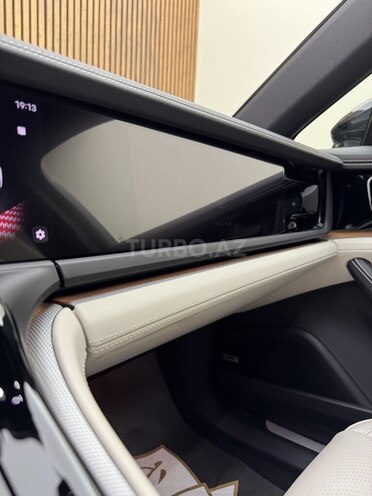Porsche Panamera-23