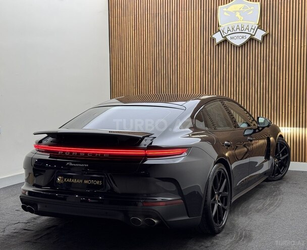 Porsche Panamera-7
