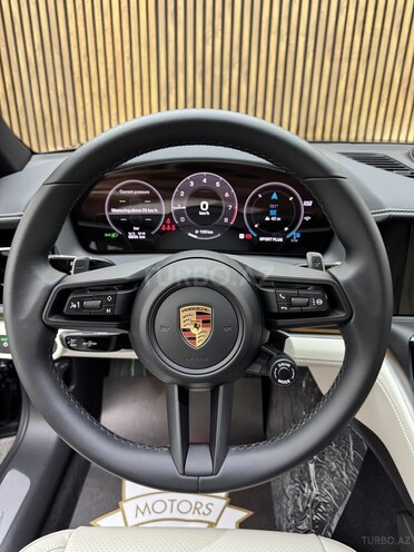 Porsche Panamera-11