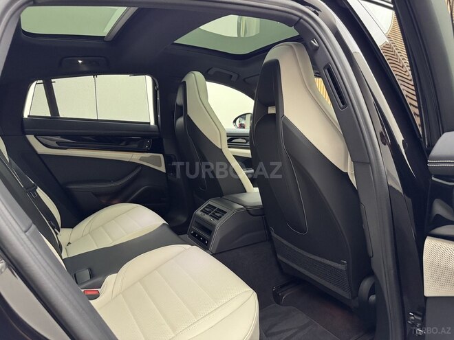 Porsche Panamera-22