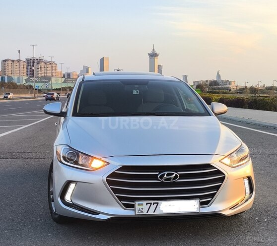 Hyundai Elantra 2018, 64,000 km - 2.0 l - Bakı