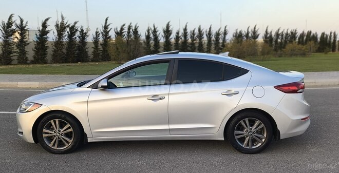 Hyundai Elantra 2018, 64,000 km - 2.0 l - Bakı