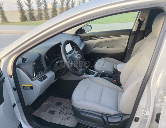 Hyundai Elantra 2018, 64,000 km - 2.0 l - Bakı