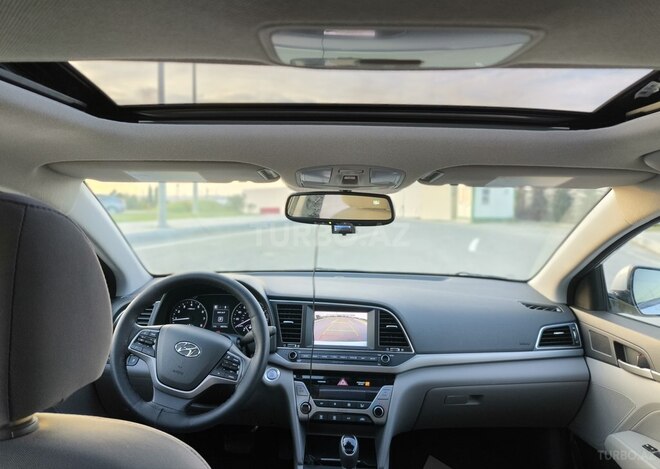 Hyundai Elantra 2018, 64,000 km - 2.0 l - Bakı