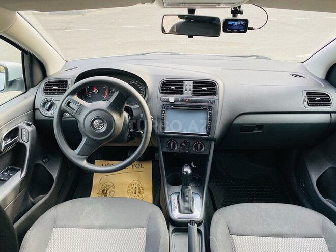 Volkswagen Polo 2015, 173,000 km - 1.6 l - Bakı