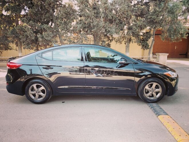 Hyundai Elantra 2016, 170,000 km - 2.0 l - Bakı