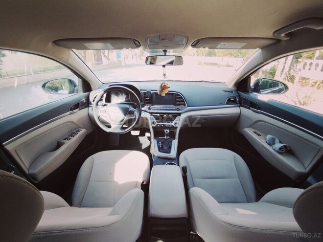 Hyundai Elantra 2016, 170,000 km - 2.0 l - Bakı