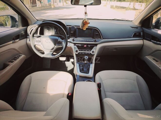 Hyundai Elantra 2016, 170,000 km - 2.0 l - Bakı