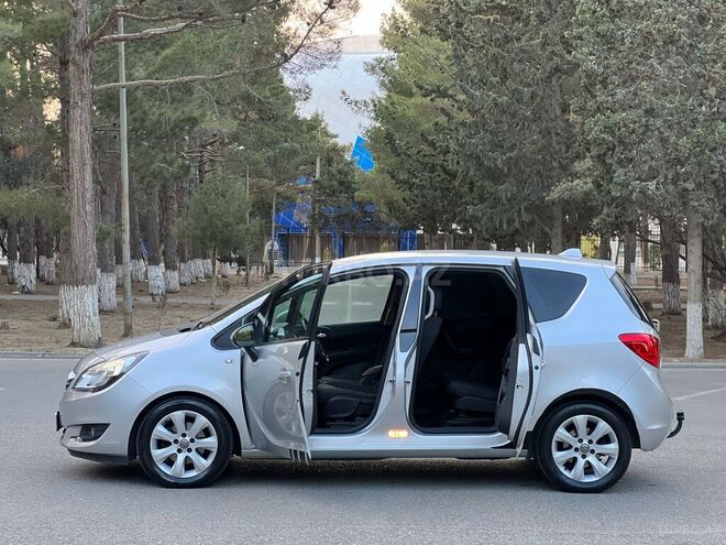 Opel Meriva 2014, 187,000 km - 1.4 l - Sumqayıt