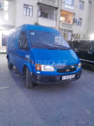 Ford Transit-1