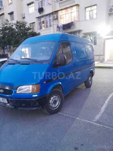 Ford Transit-2