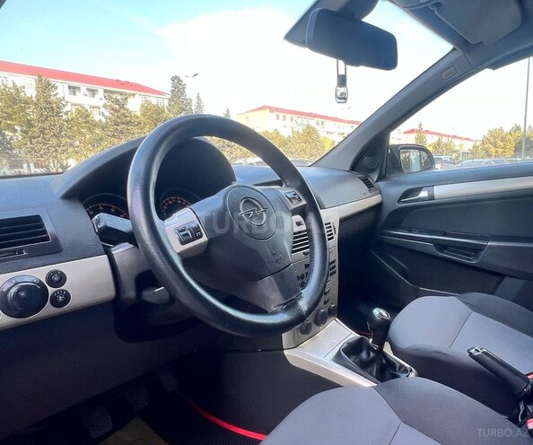 Opel Astra 2007, 330,000 km - 1.4 l - Sumqayıt