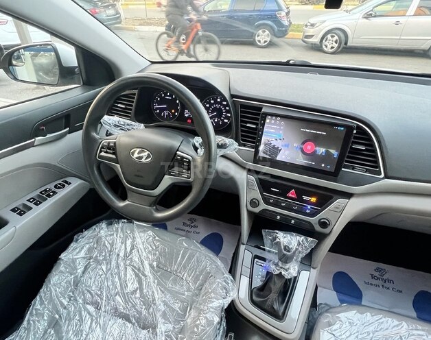 Hyundai Elantra 2017, 121,000 km - 2.0 l - Sumqayıt
