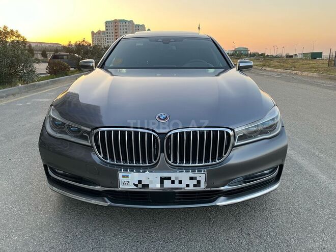 BMW 740 2017, 257,000 km - 3.0 l - Bakı