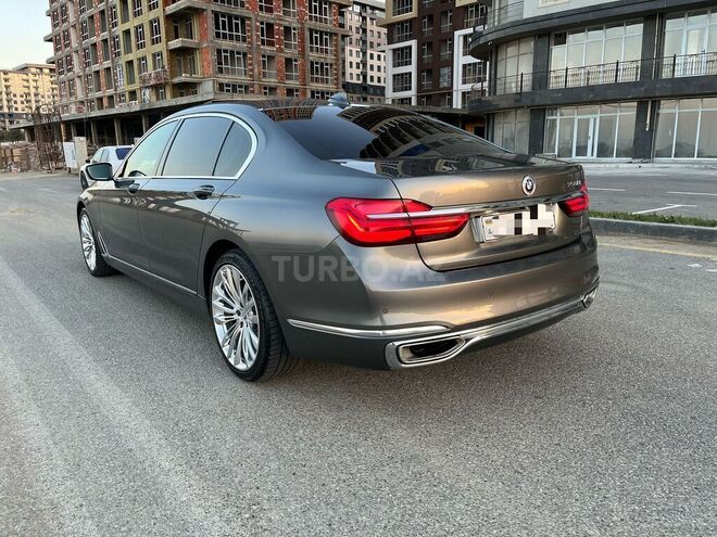 BMW 740 2017, 257,000 km - 3.0 l - Bakı