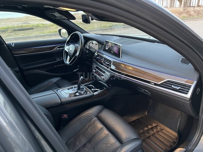 BMW 740 2017, 257,000 km - 3.0 l - Bakı