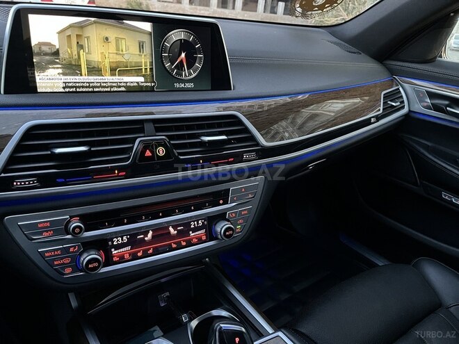 BMW 740 2017, 257,000 km - 3.0 l - Bakı