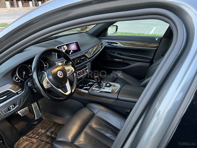 BMW 740 2017, 257,000 km - 3.0 l - Bakı
