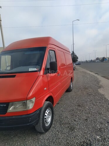 Mercedes Sprinter 208 1996, 930,000 km - 2.3 l - Goranboy