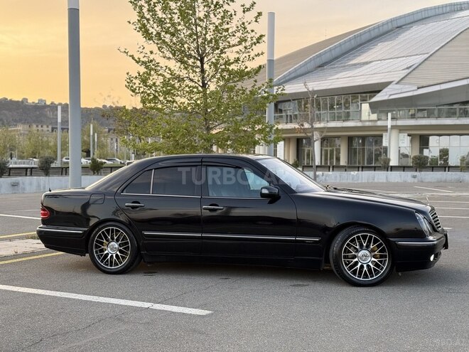 Mercedes E 320 2000, 410,390 km - 3.2 l - Bakı