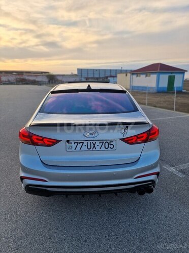 Hyundai Elantra 2018, 134,058 km - 1.6 l - Bakı